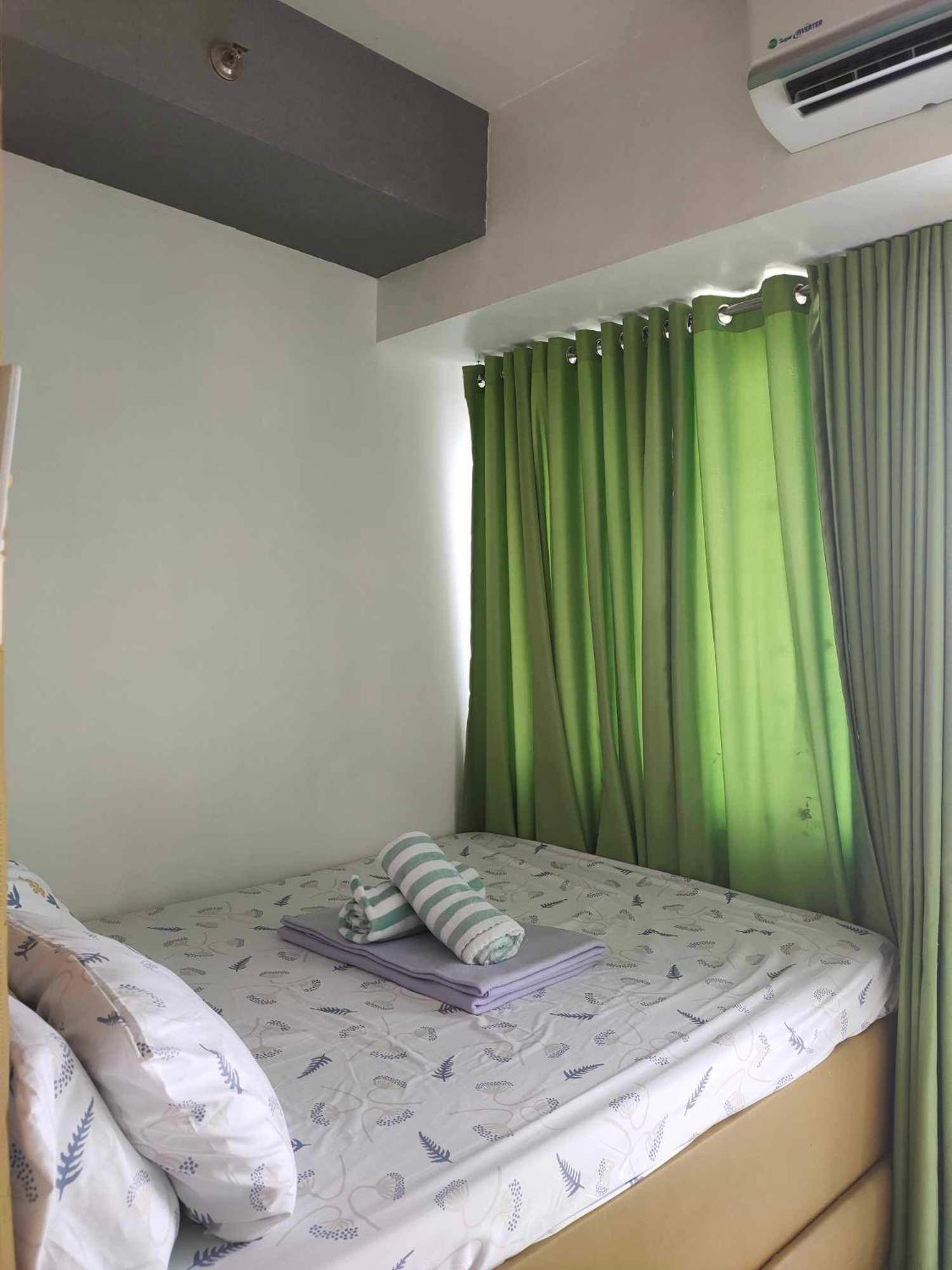Traveler's Staycation Apartment *